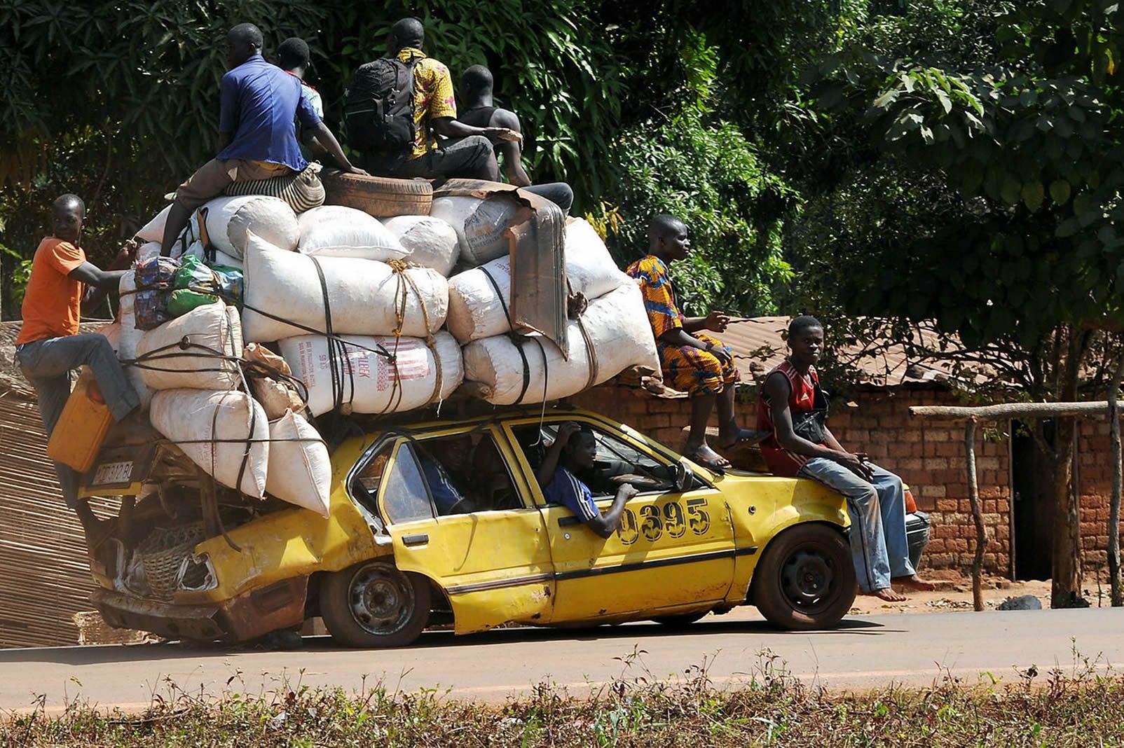 Dangers of overloading your vehicle - Bloemfontein Courant
